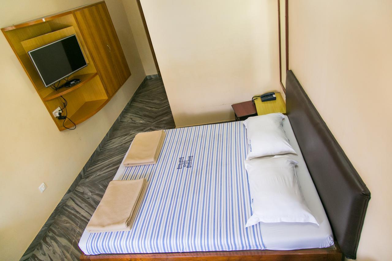 Hotel Victoriyah Thanjavur Ngoại thất bức ảnh
